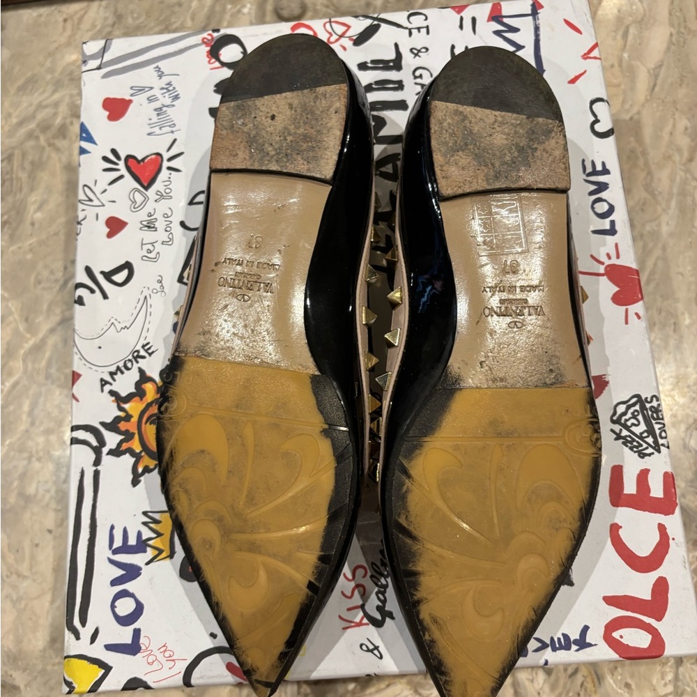 Valentino Garavani Black and Tan Flats/Worn/ No Box - Picture 4 of 6